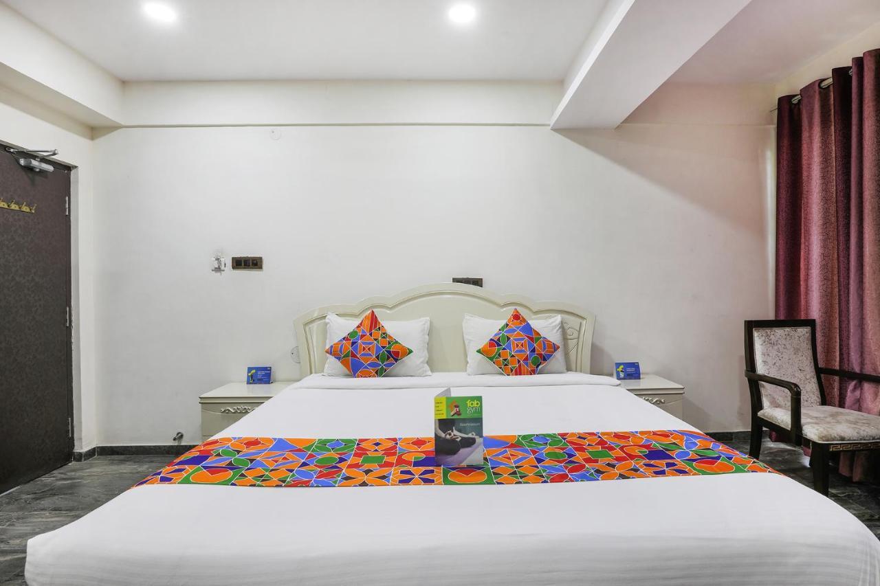 Fabhotel Frazer Suites - Nr Bangalore Cantt Railway Station Екстериор снимка