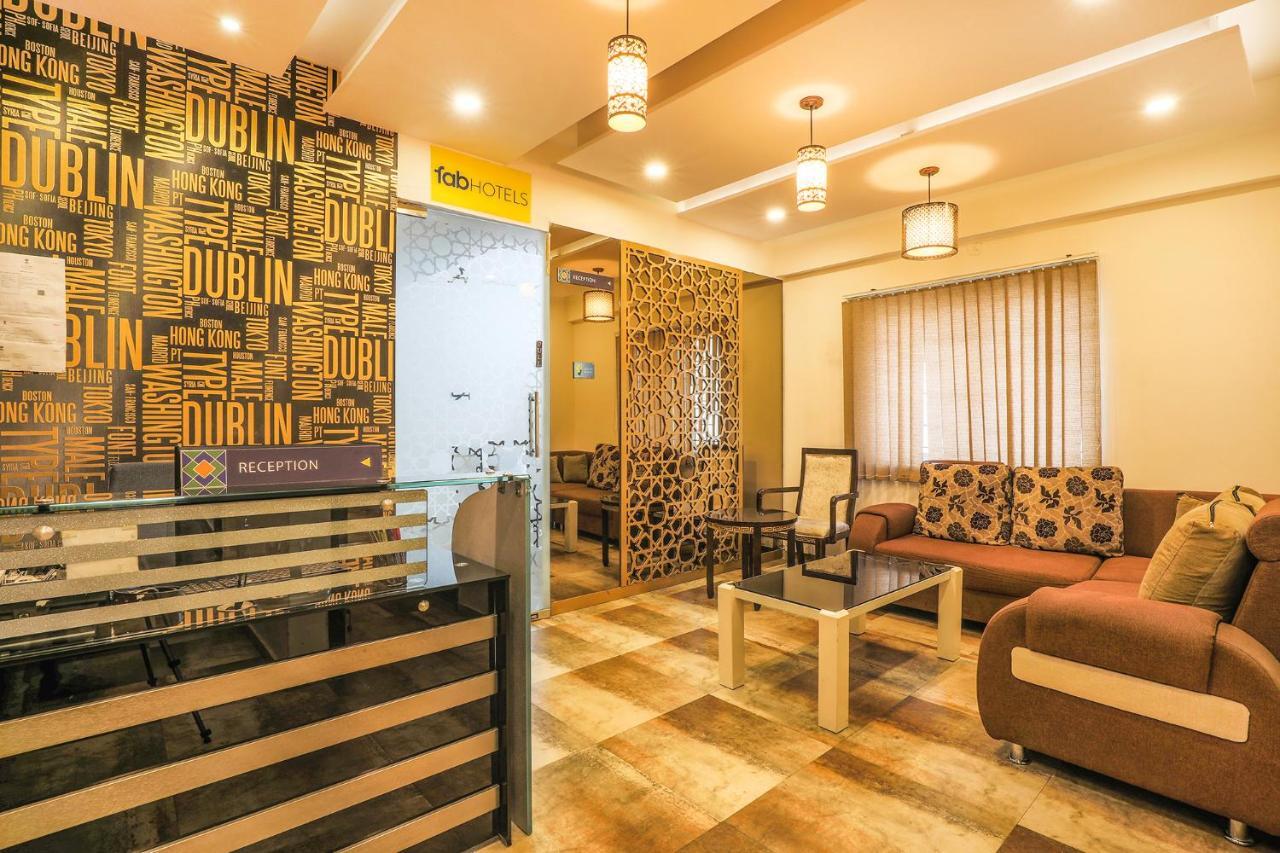 Fabhotel Frazer Suites - Nr Bangalore Cantt Railway Station Екстериор снимка