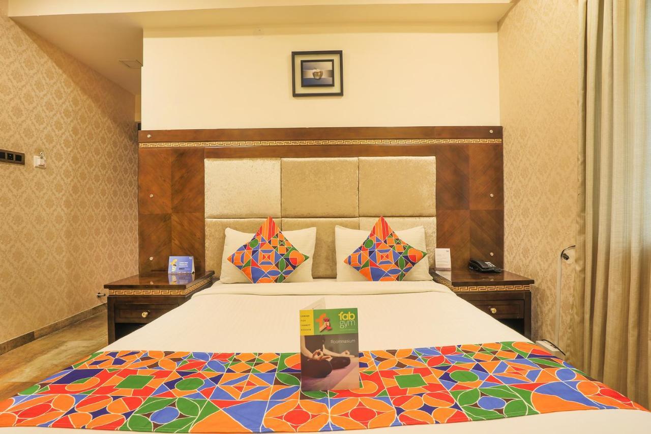 Fabhotel Frazer Suites - Nr Bangalore Cantt Railway Station Екстериор снимка